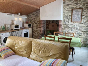Maison en pierre au Lac du Jaunay